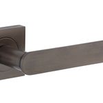 0401KIBPRIV60 - Bronte Lever - Square Rose Privacy Kit (Inbuilt Privacy) - Signature Brass - Privacy