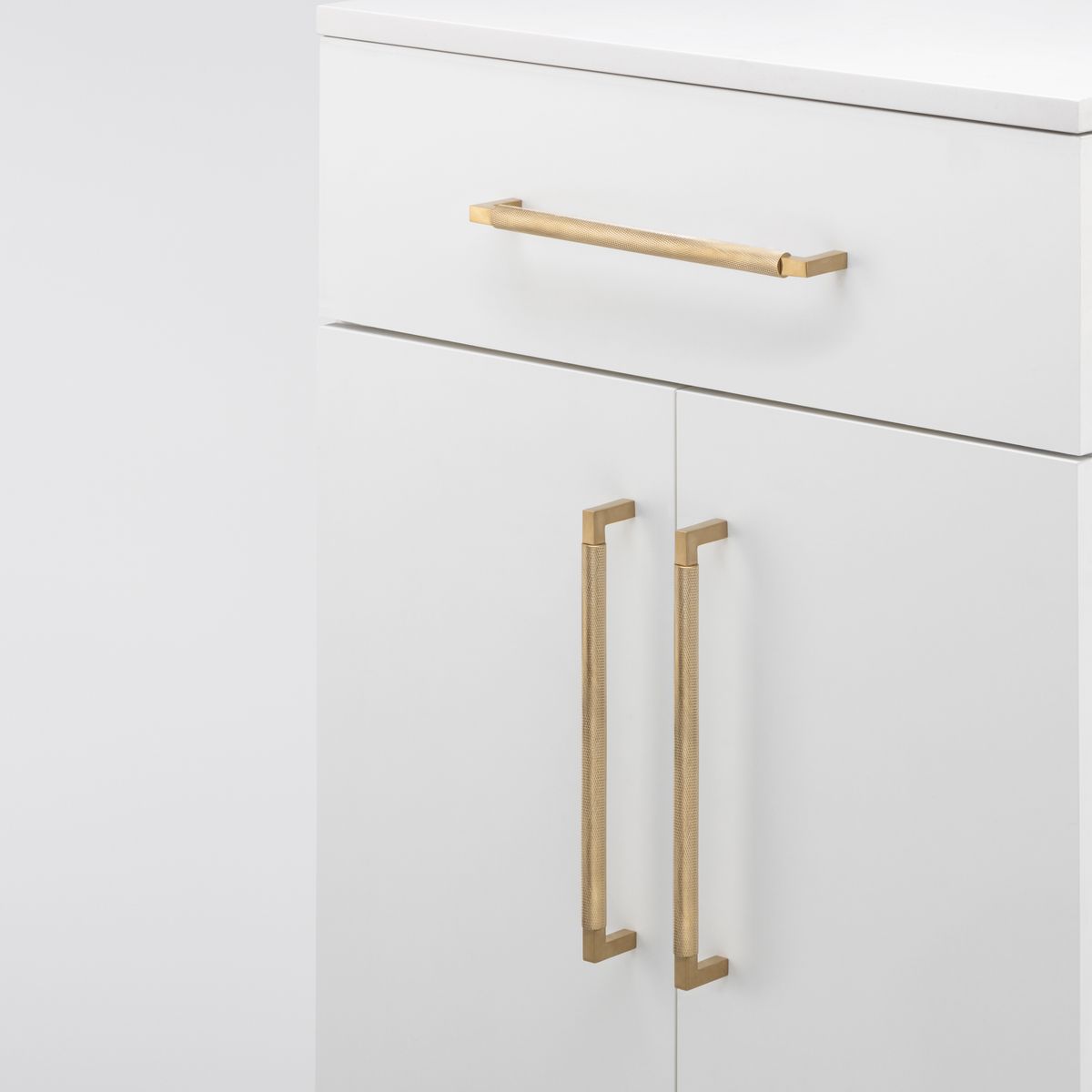 22120 - Brunswick Cabinet Pull - CTC256mm - Brushed Gold PVD