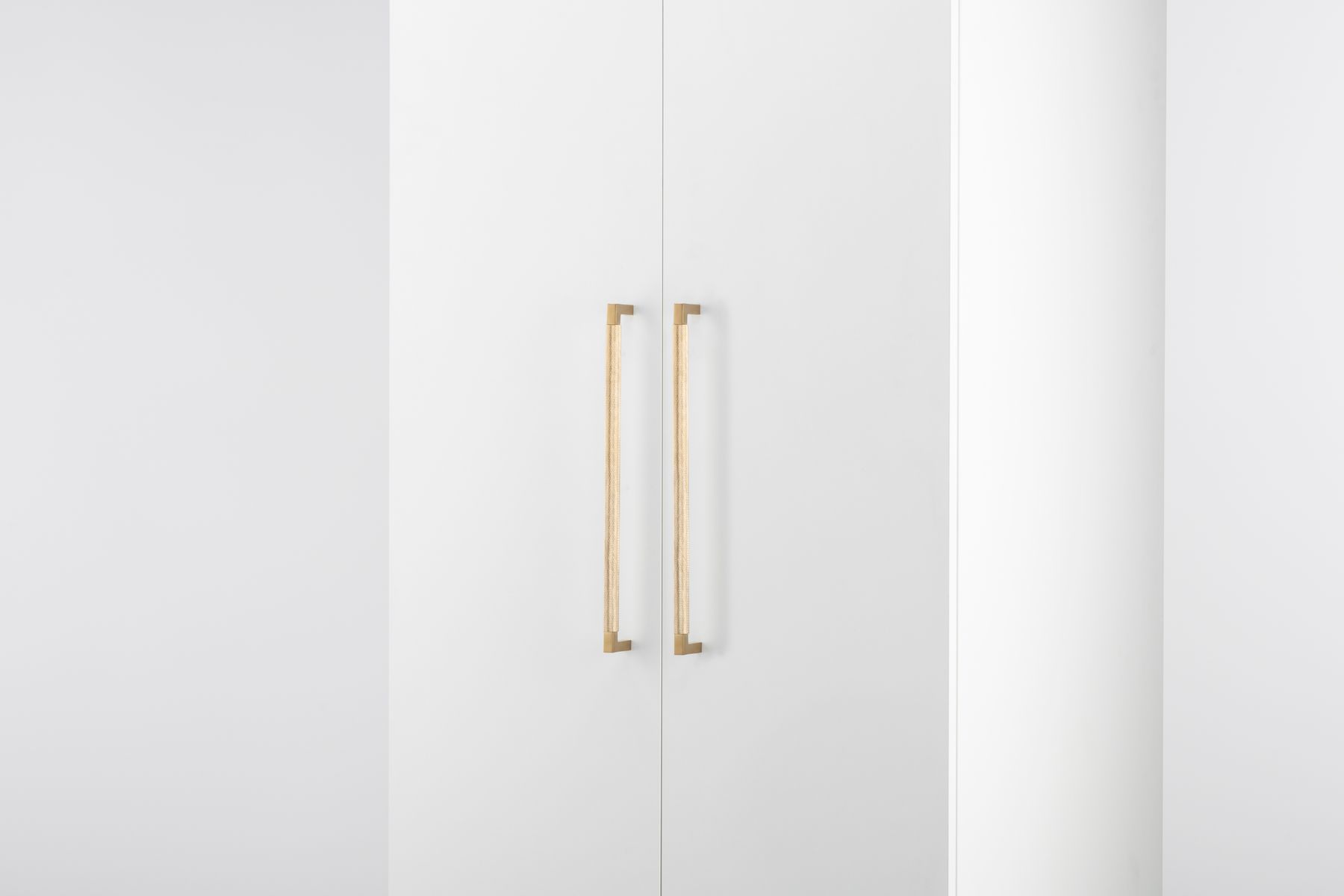 22130 - Brunswick Cabinet Pull - CTC320mm - Brushed Gold PVD