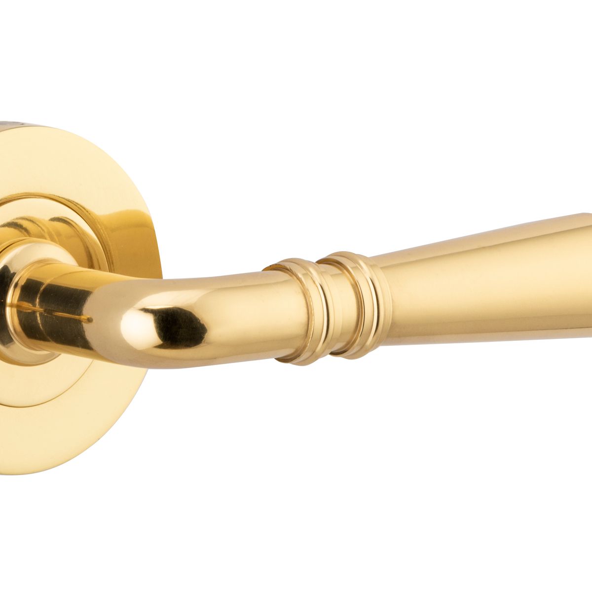 9200KIBPRIV60 - Sarlat Lever - Round Rose (Inbuilt Privacy) - Polished Brass - Privacy