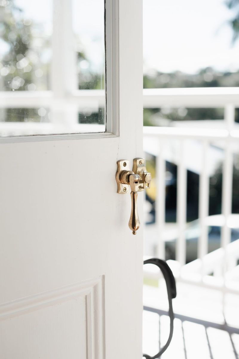 Teardrop French Door Fastener