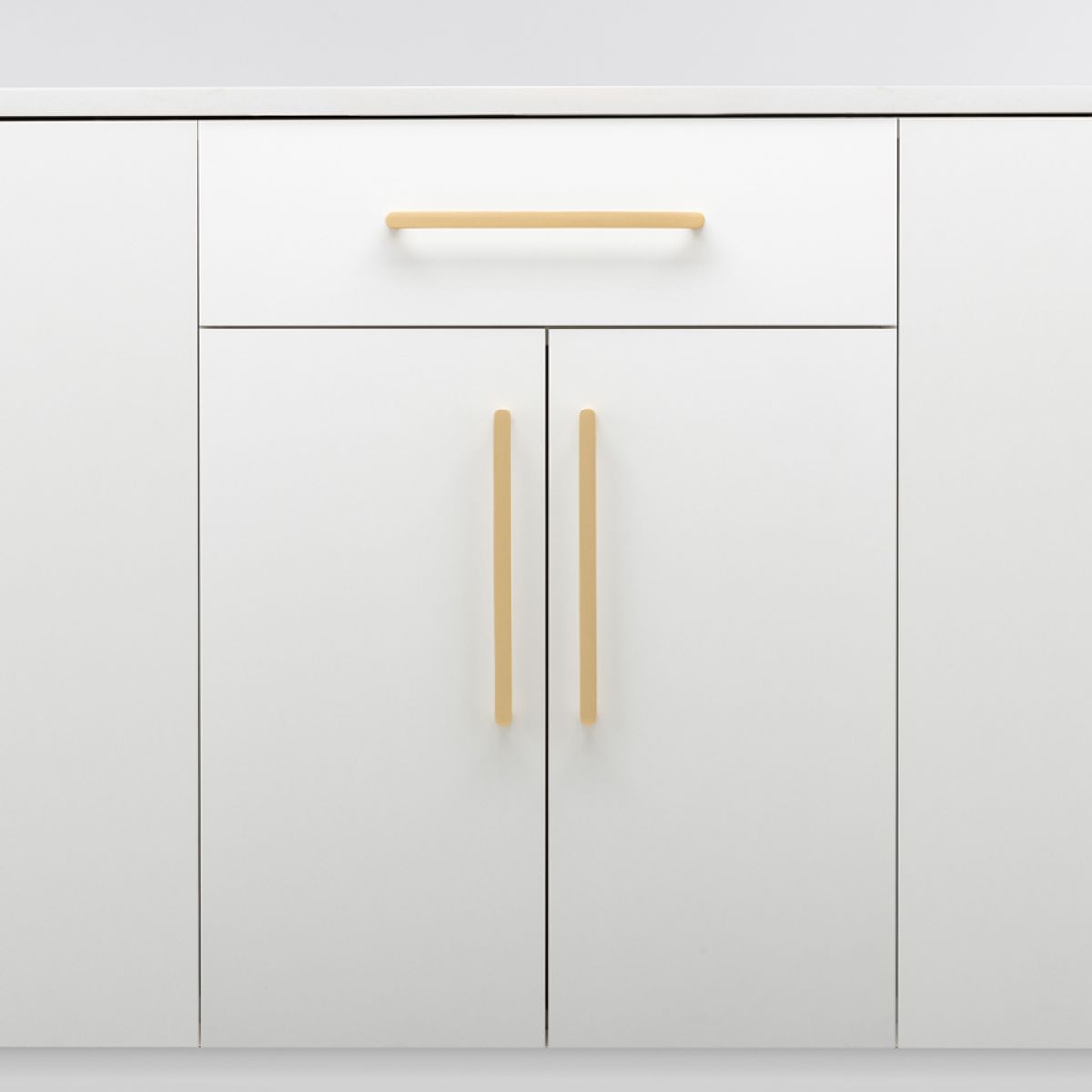 20976 - Osaka Cabinet Pull - CTC256mm - Brushed Brass