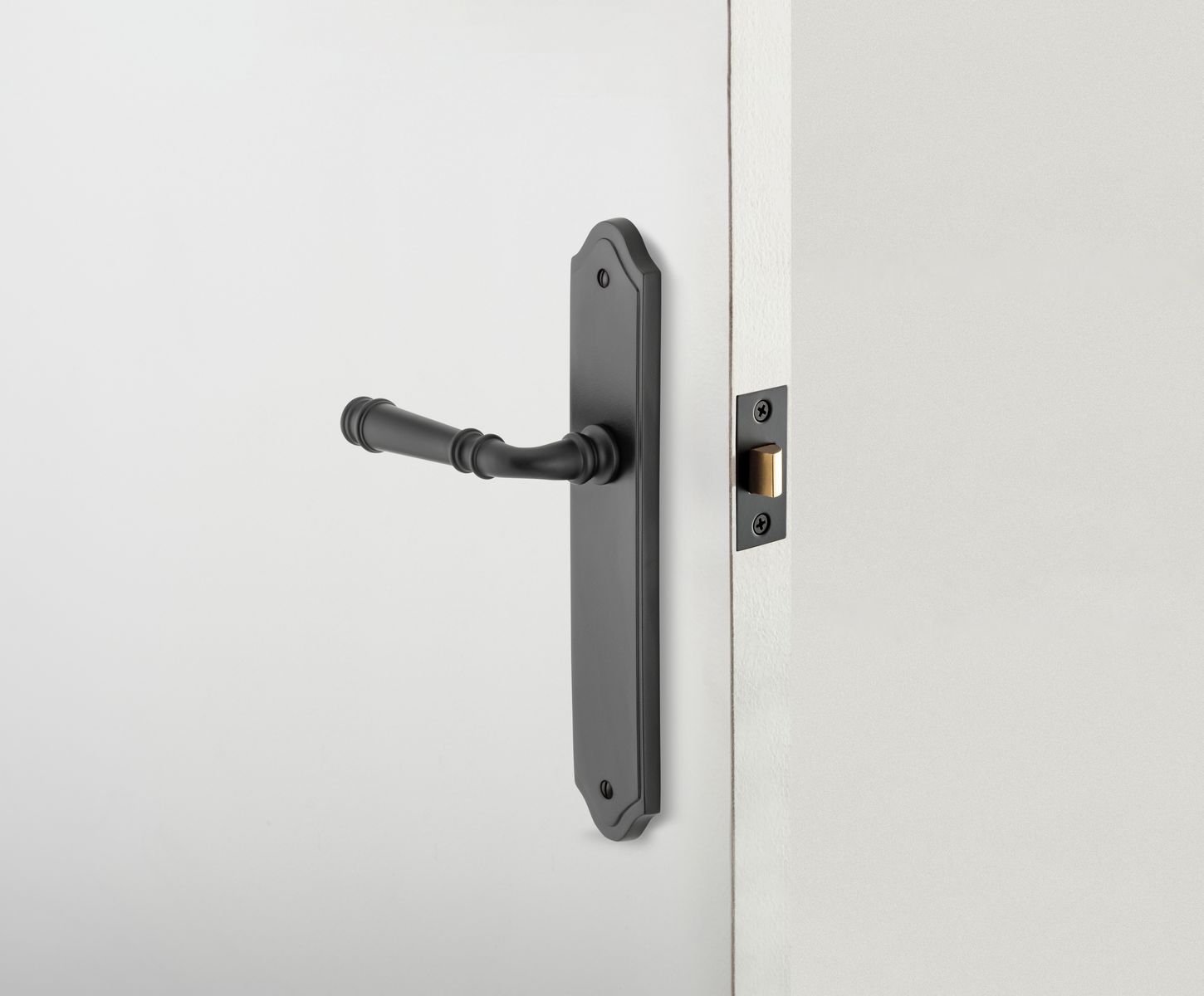 12718 - Verona Lever - Shouldered Backplate - Matt Black - Passage