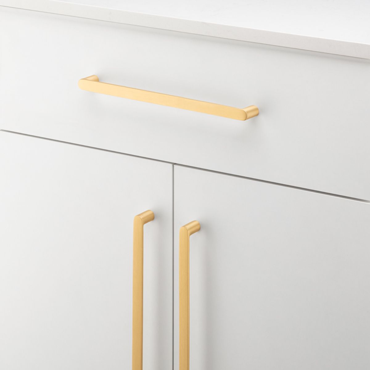 20976 - Osaka Cabinet Pull - CTC256mm - Brushed Brass