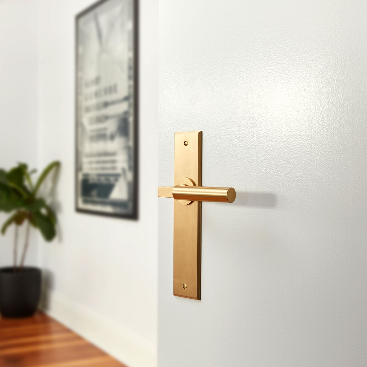 15294 - Berlin Lever - Chamfered Backplate - Brushed Brass - Passage