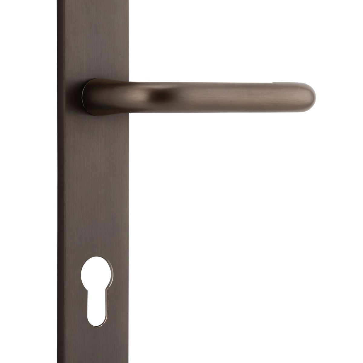 10844E85 - Oslo Lever - Rectangular Backplate - Signature Brass - Entrance