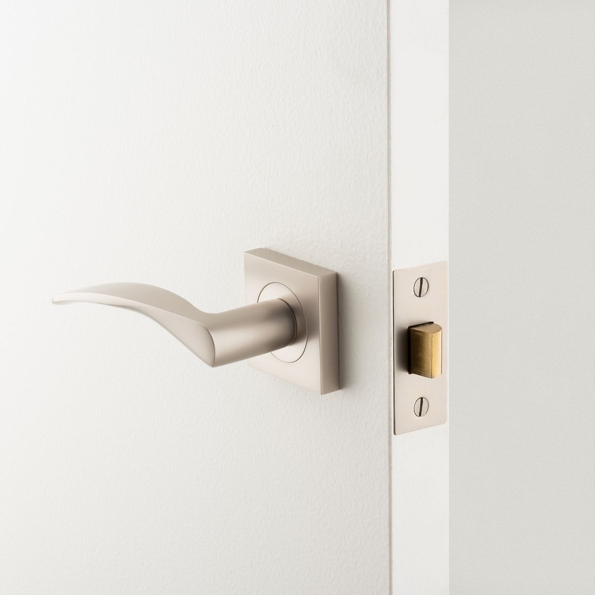 0289 - Oxford Lever - Square Rose - Satin Nickel - Passage