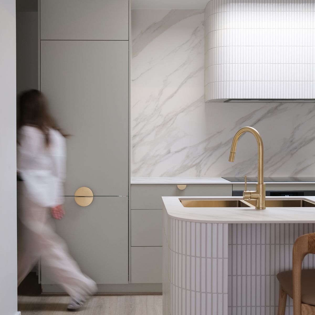 21336 - Osaka Cupboard Pull - Brushed Brass
