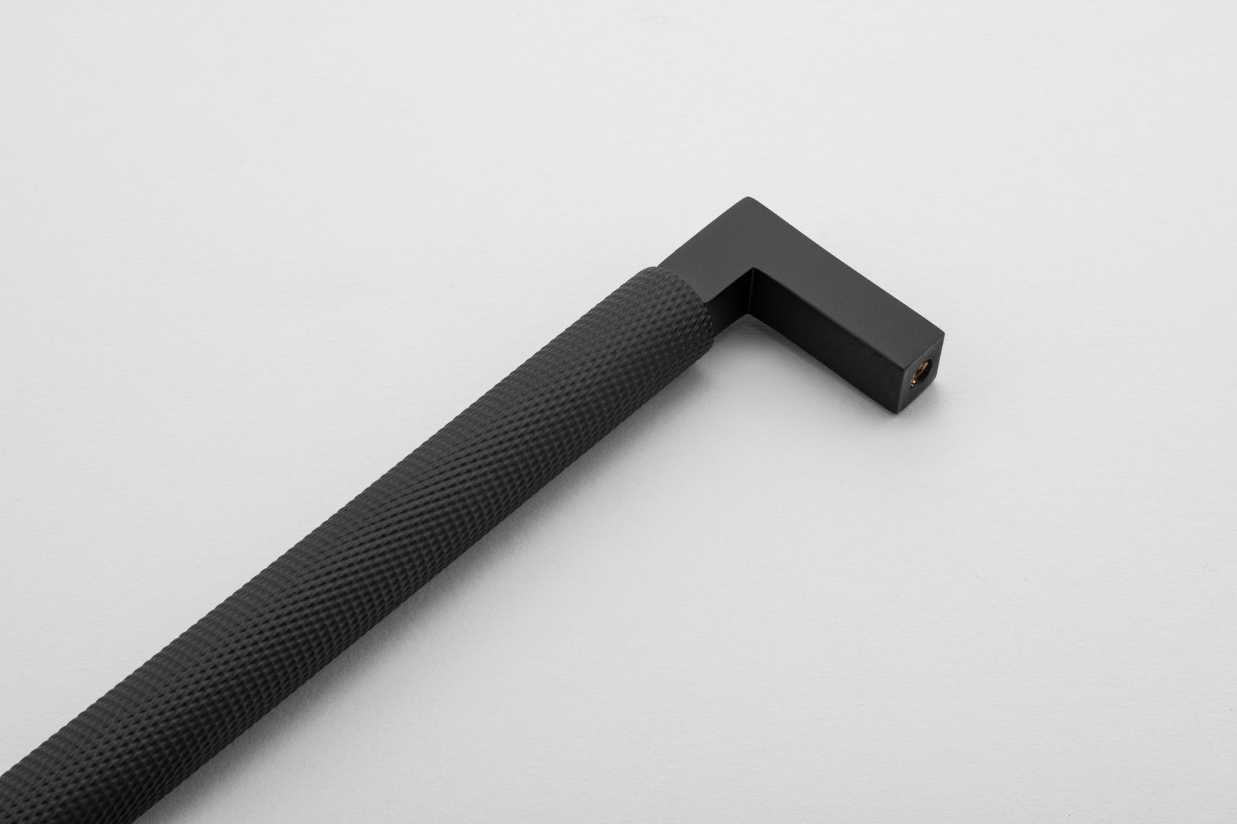 22121 - Brunswick Cabinet Pull - CTC256mm - Matt Black
