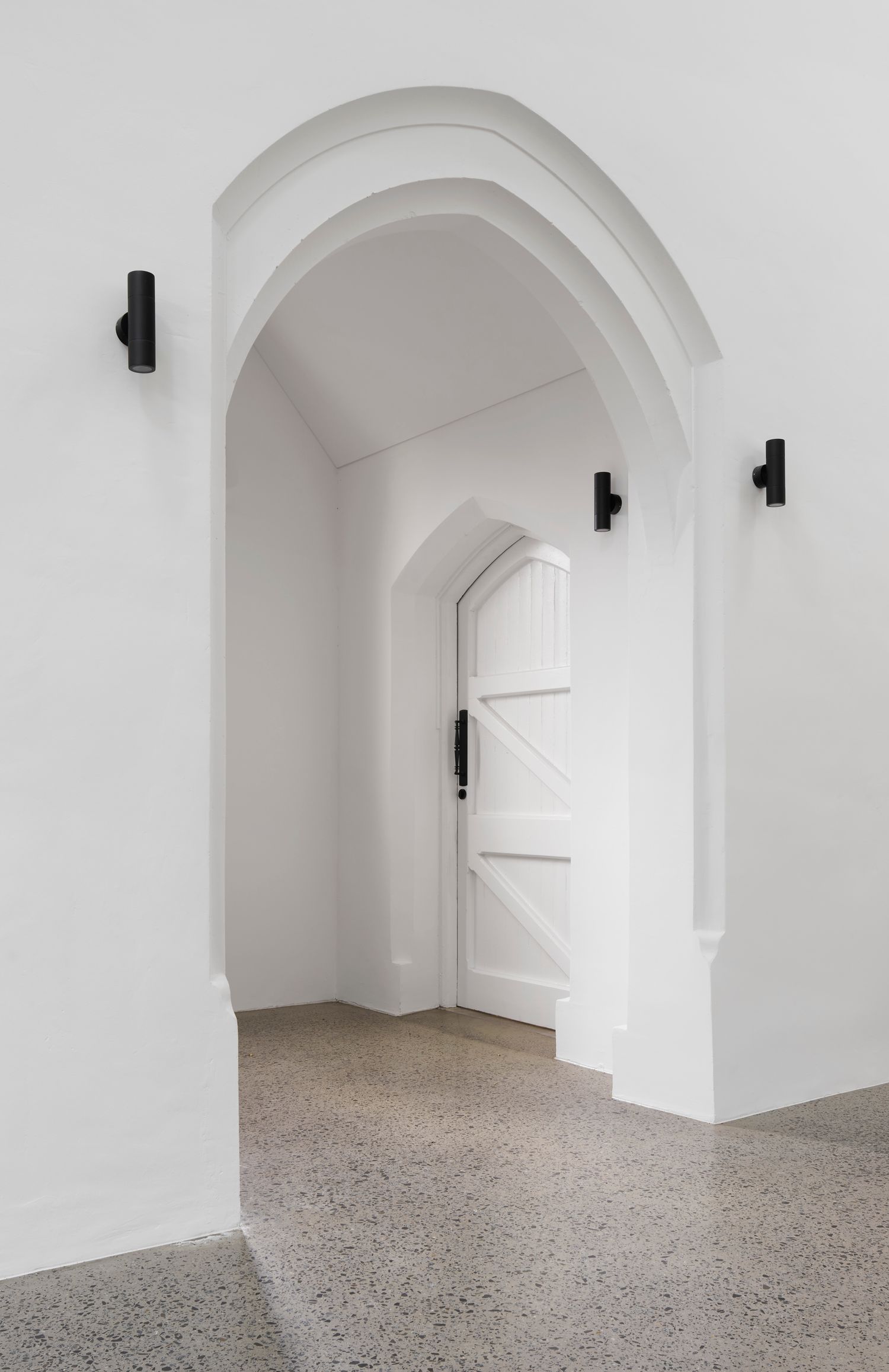 17102 - Sarlat Pull Handle - 600mm - Brushed Gold PVD