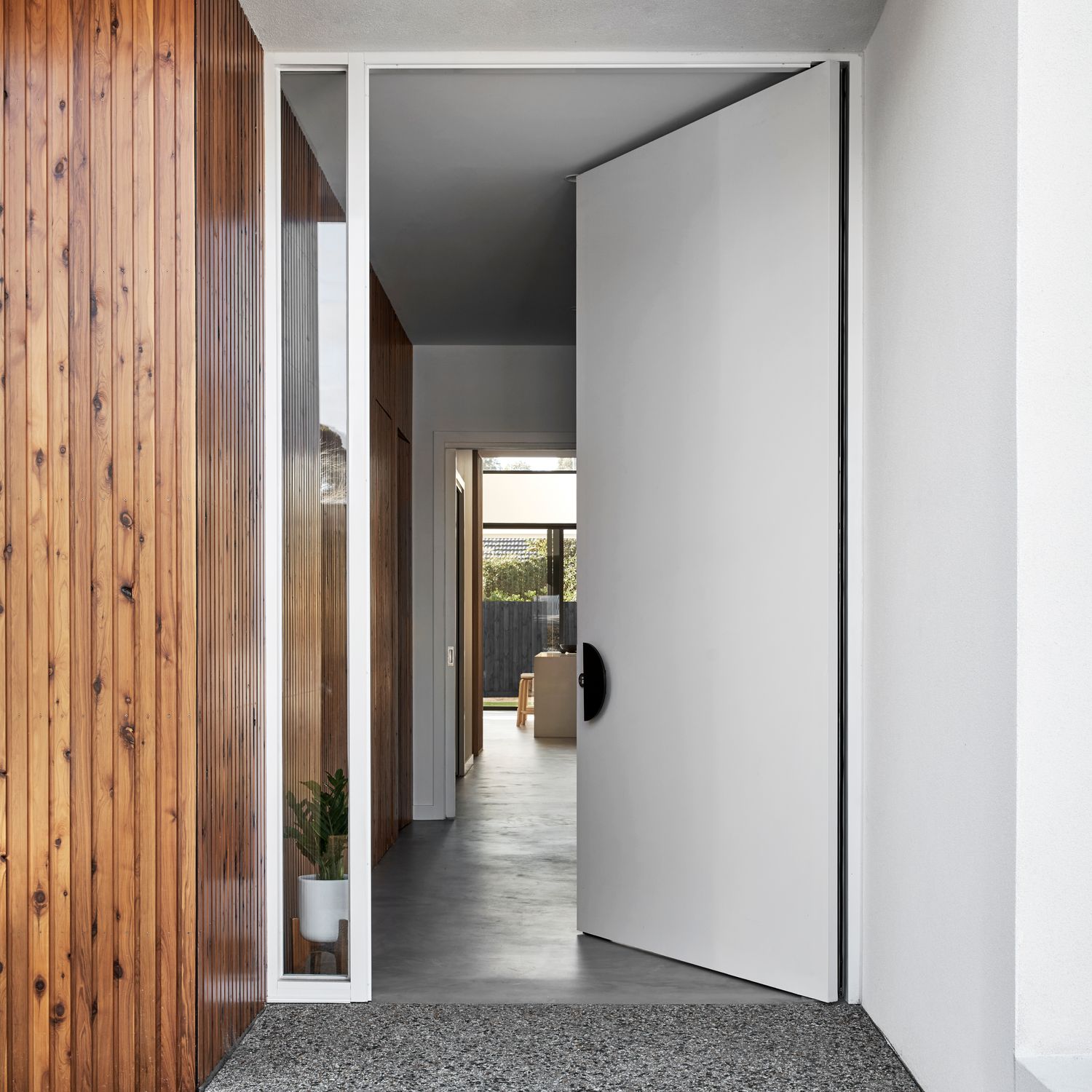 17435 - Osaka Large Pull - Brushed Gold PVD