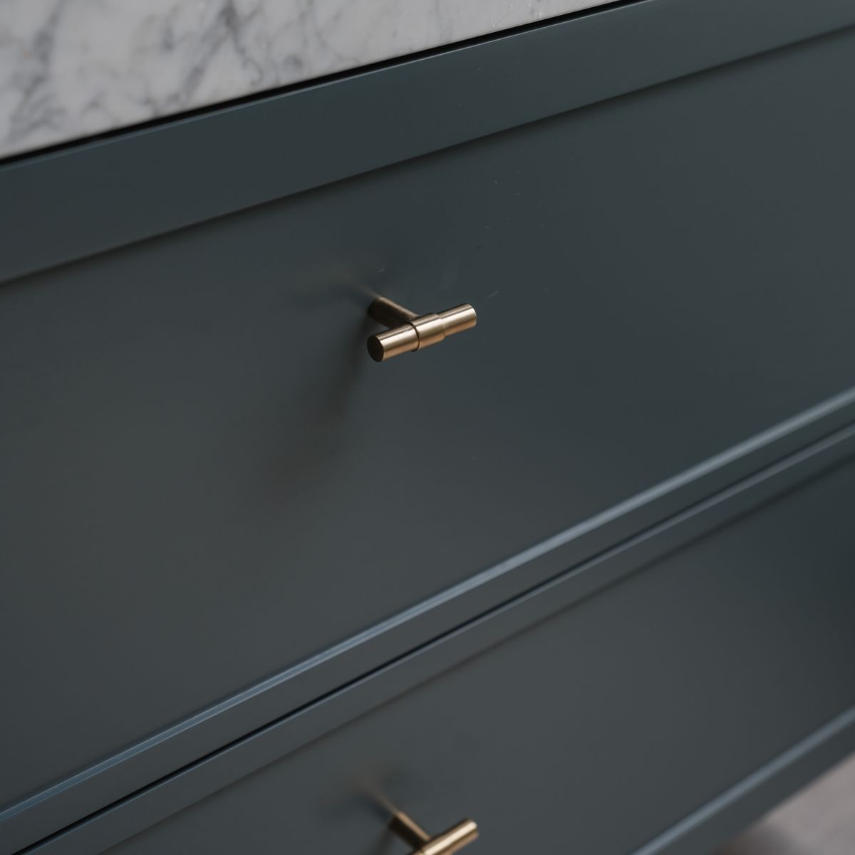 20986 - Helsinki T Cabinet Pull - Brushed Brass