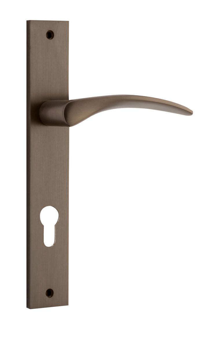 10704E85 - Oxford Lever - Rectangular Backplate - Signature Brass - Entrance