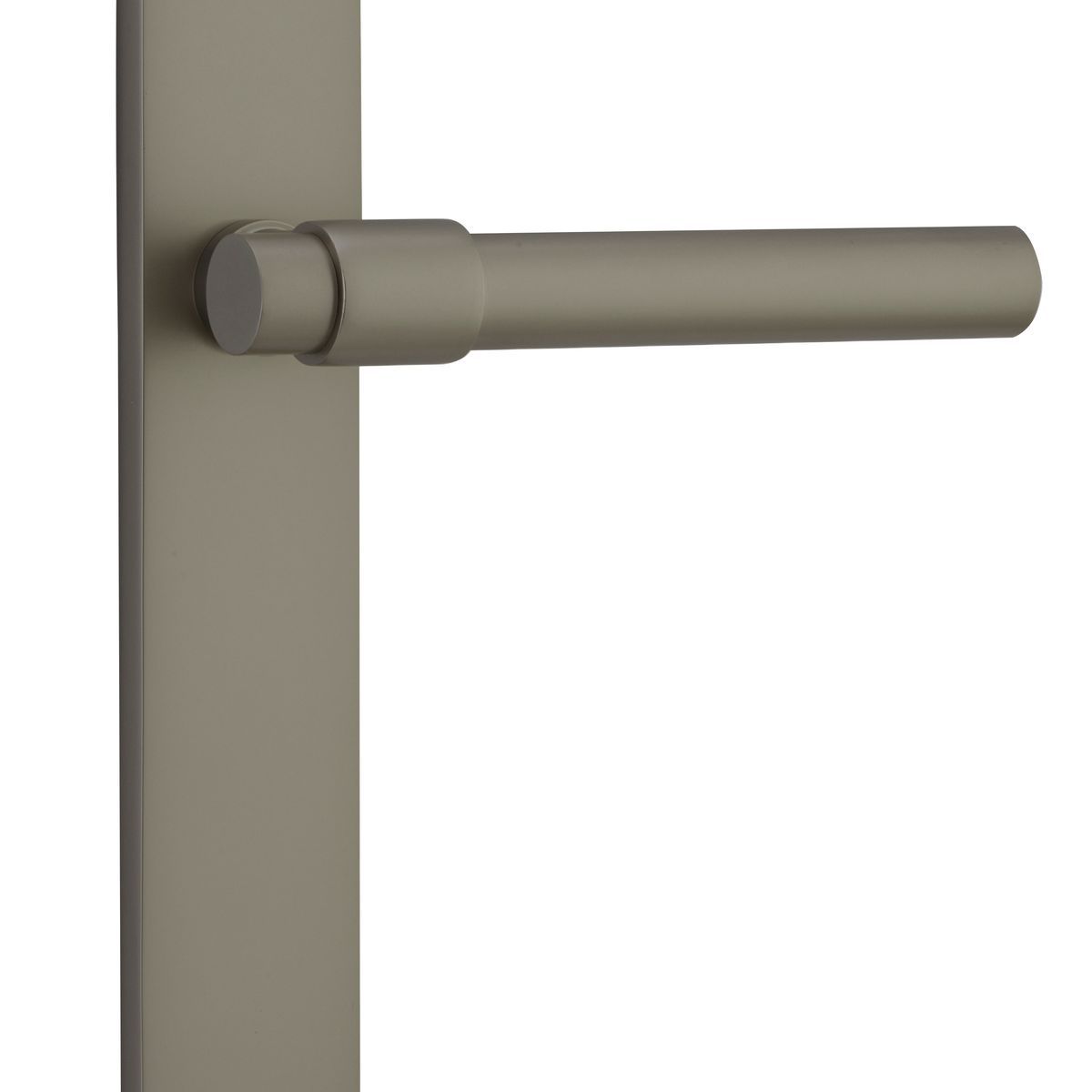 16600 - Helsinki Lever - Oval Backplate - Graphite PVD - Passage